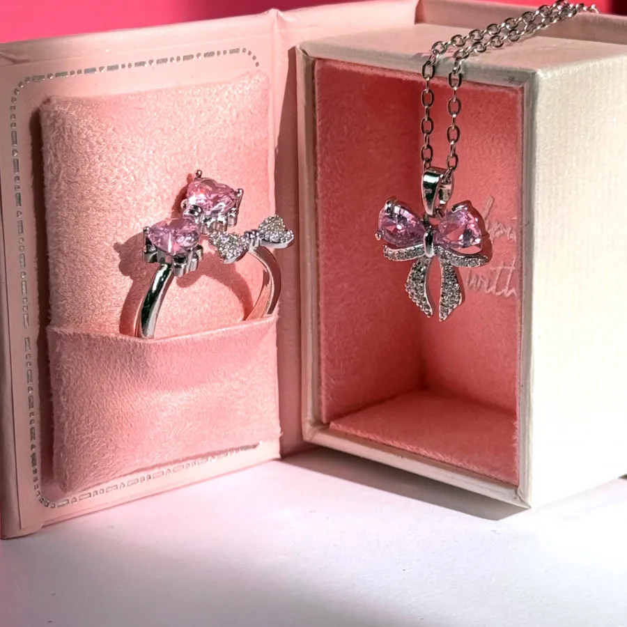 گردنبند پاپیون