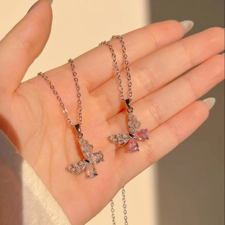 گردنبند پروانه