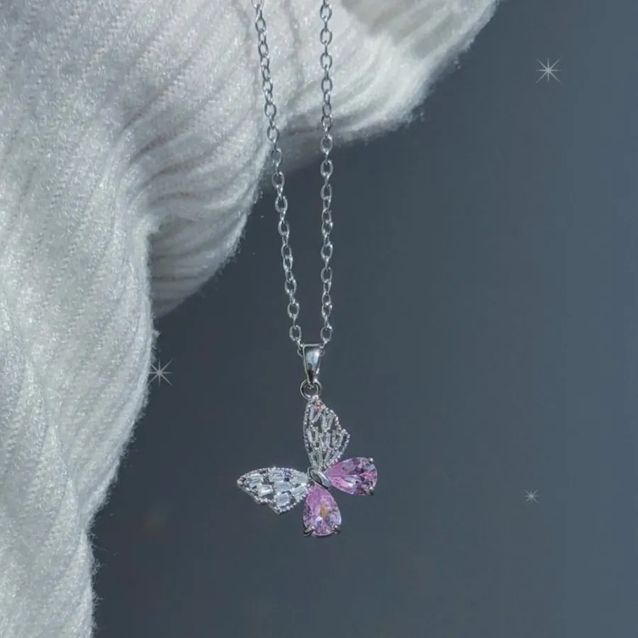 گردنبند پروانه