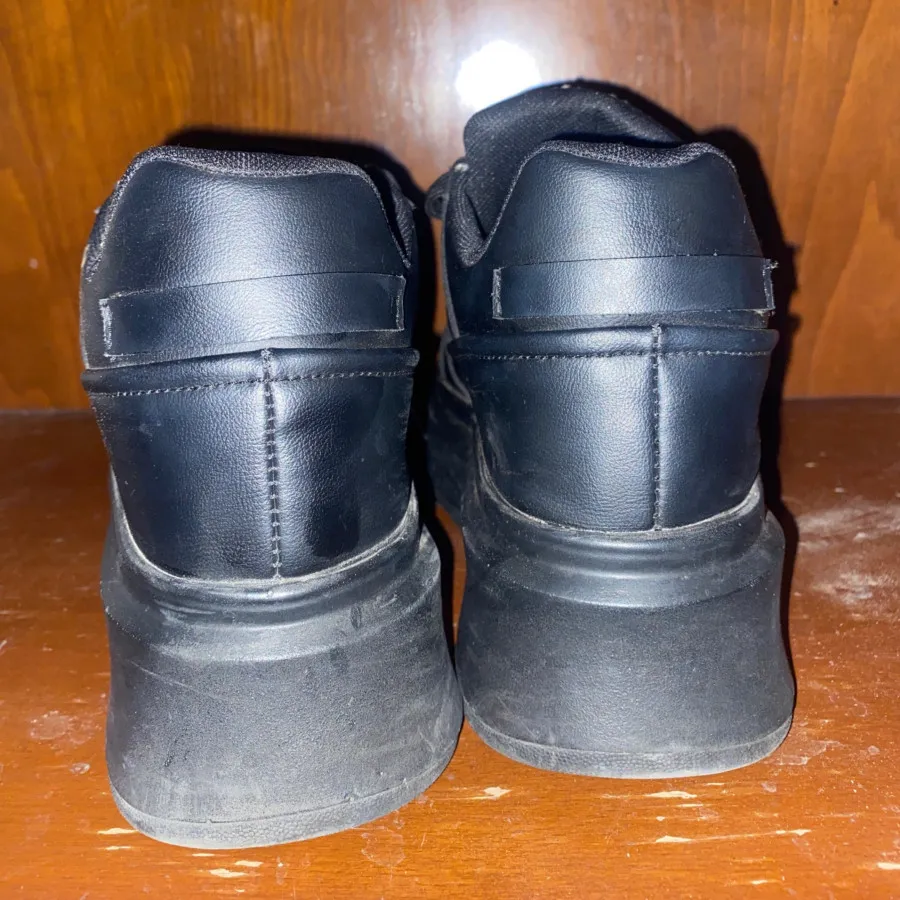 کفش اسپورت مشکی