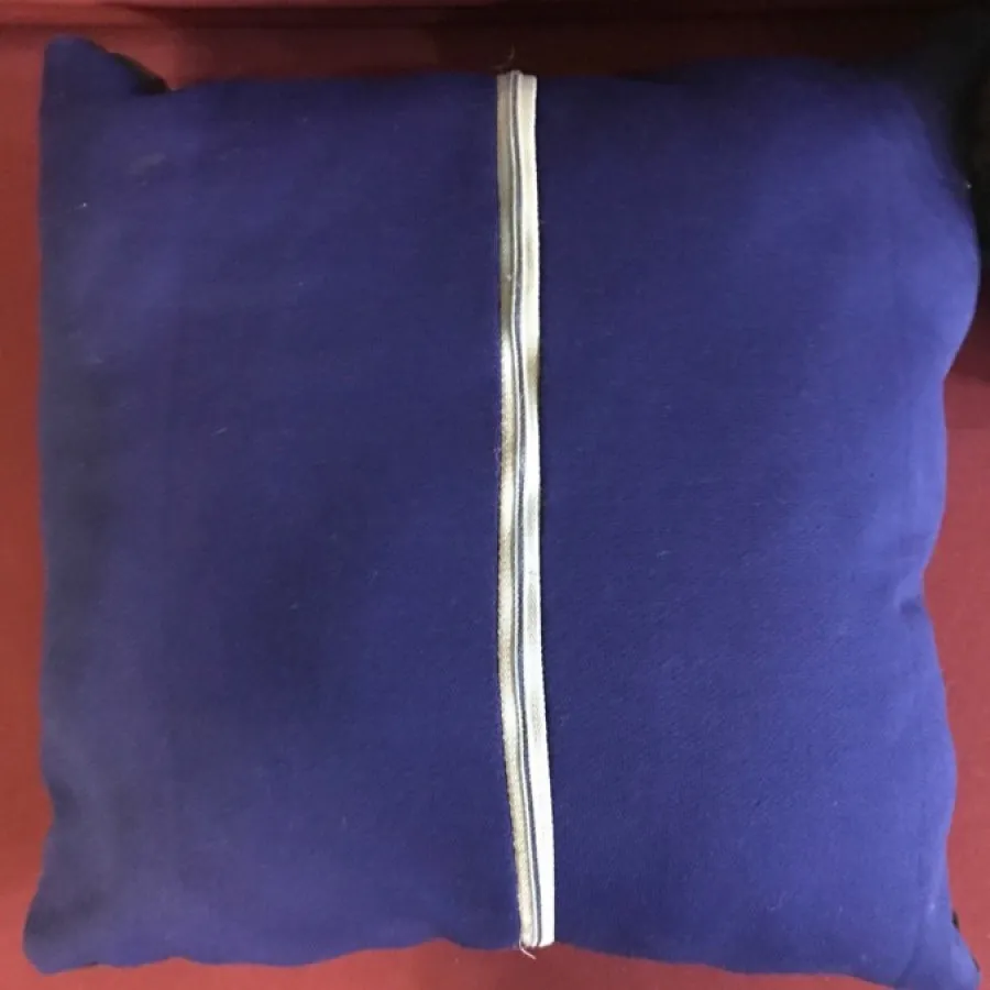 کوسن آینه کاری مربعی