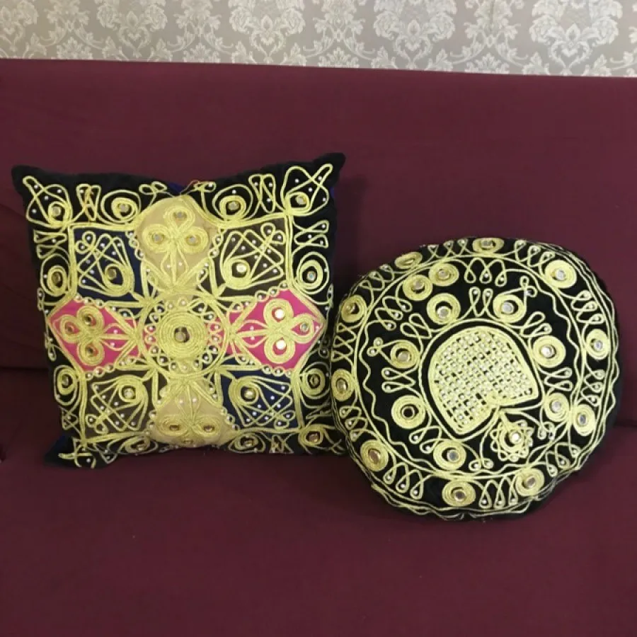 کوسن آینه کاری مربعی