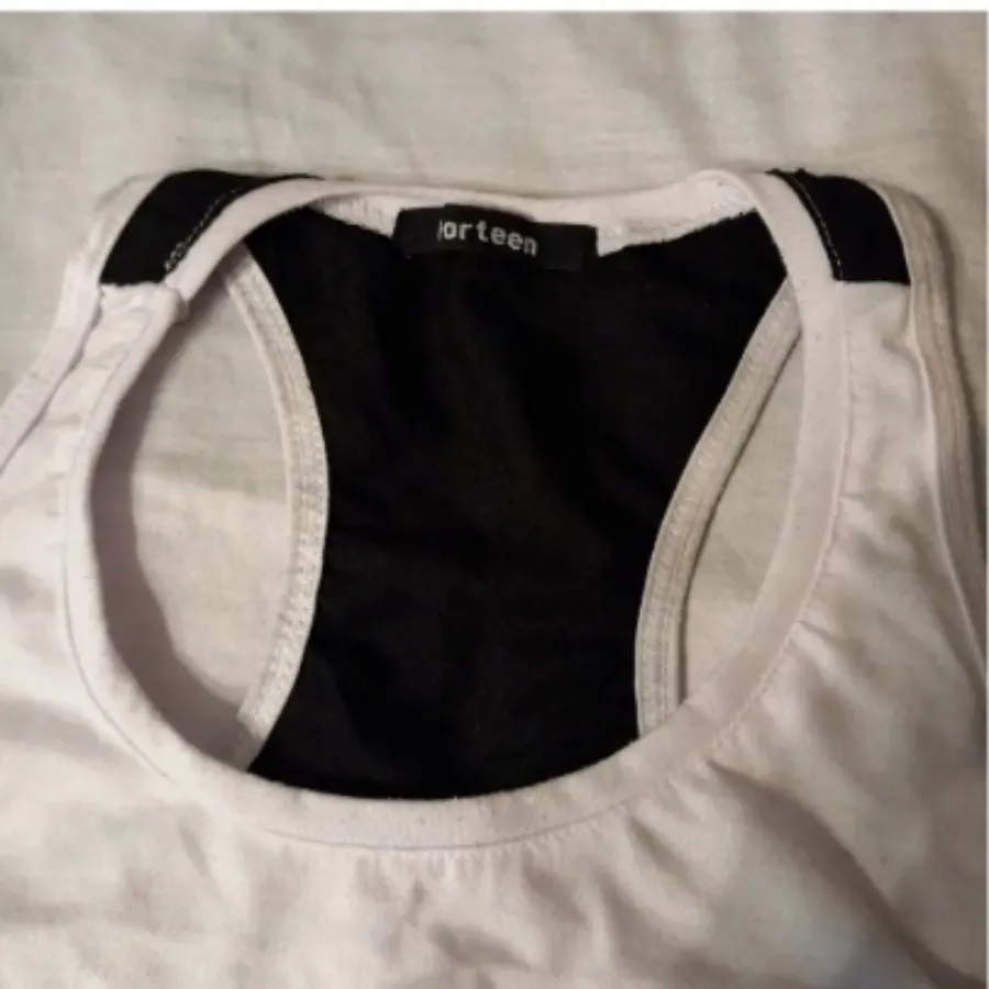 تاپ سیاه و سفید