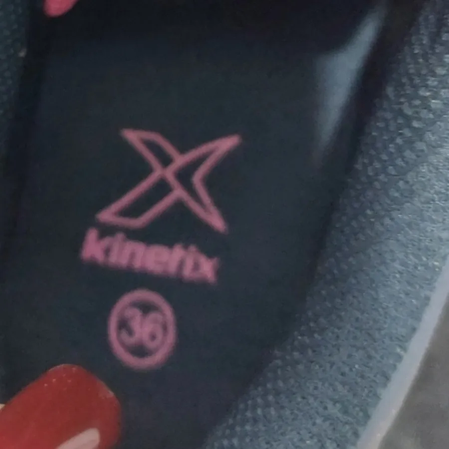 کتونی کینتیکس konetix