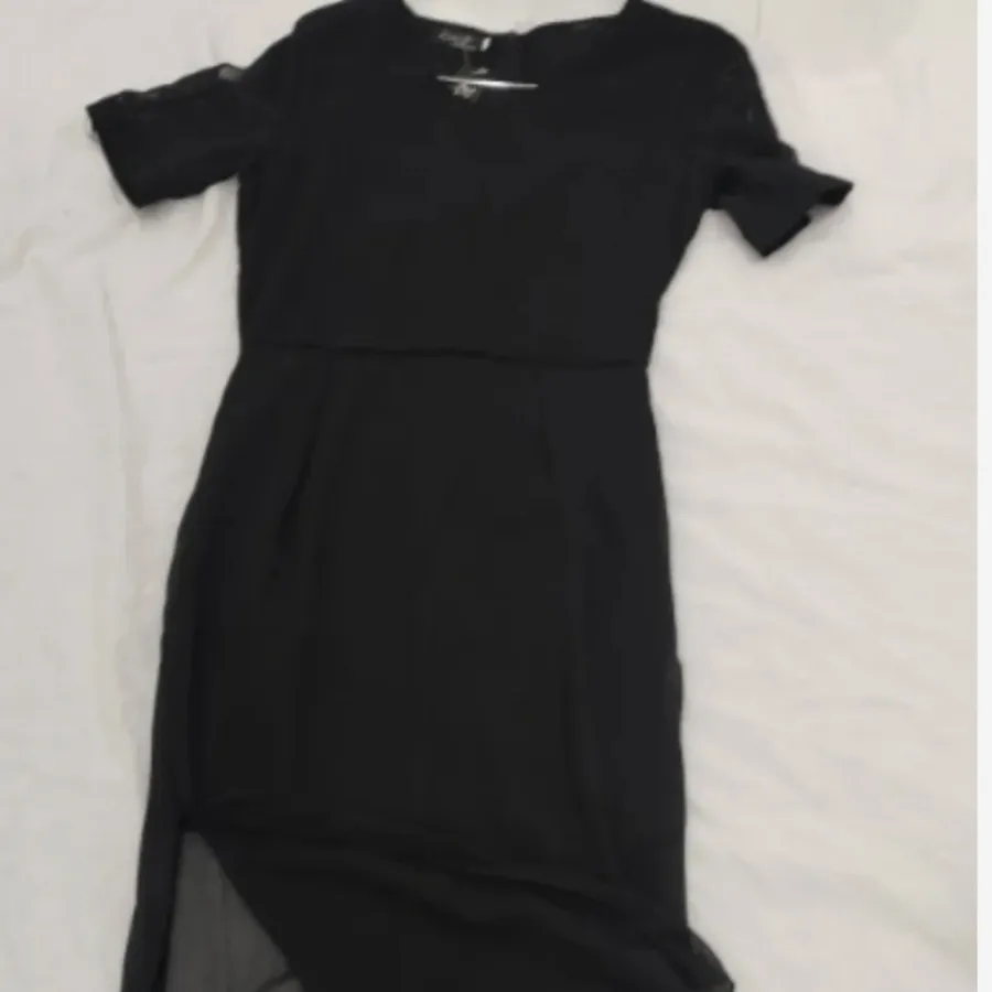 پیراهن مشکی