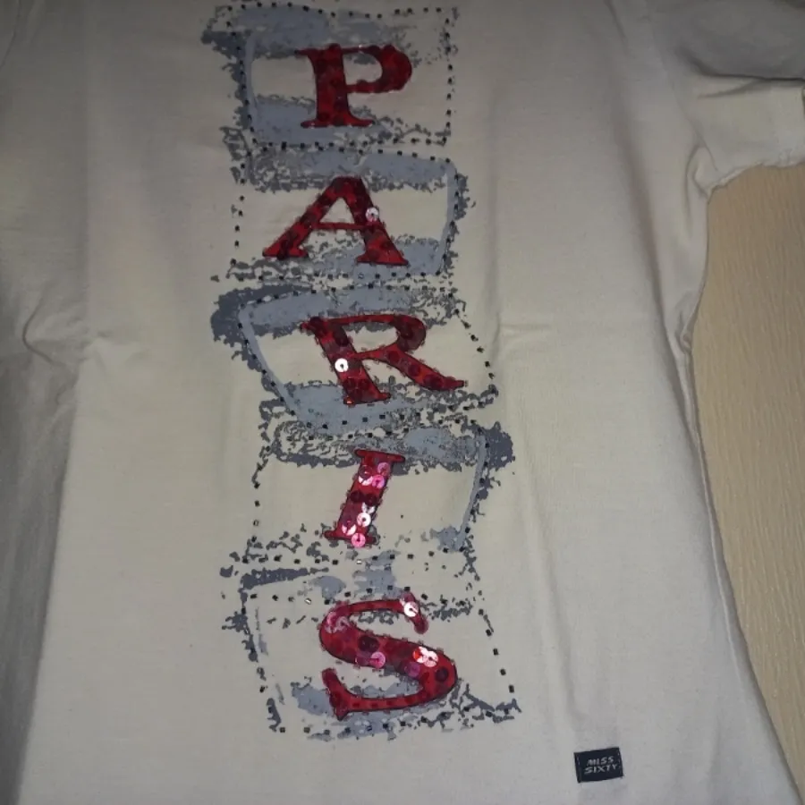 تیشرت سفید کشی پولک دوزی