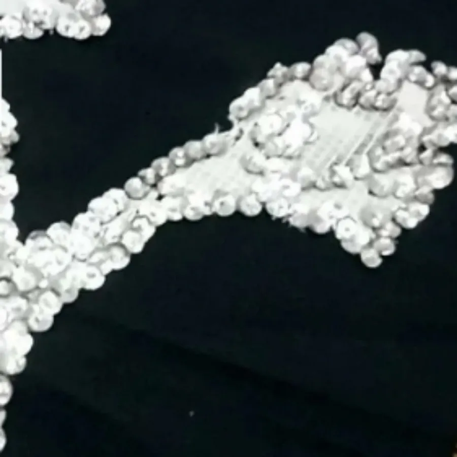 پولک دوزی روی تور و پارچه