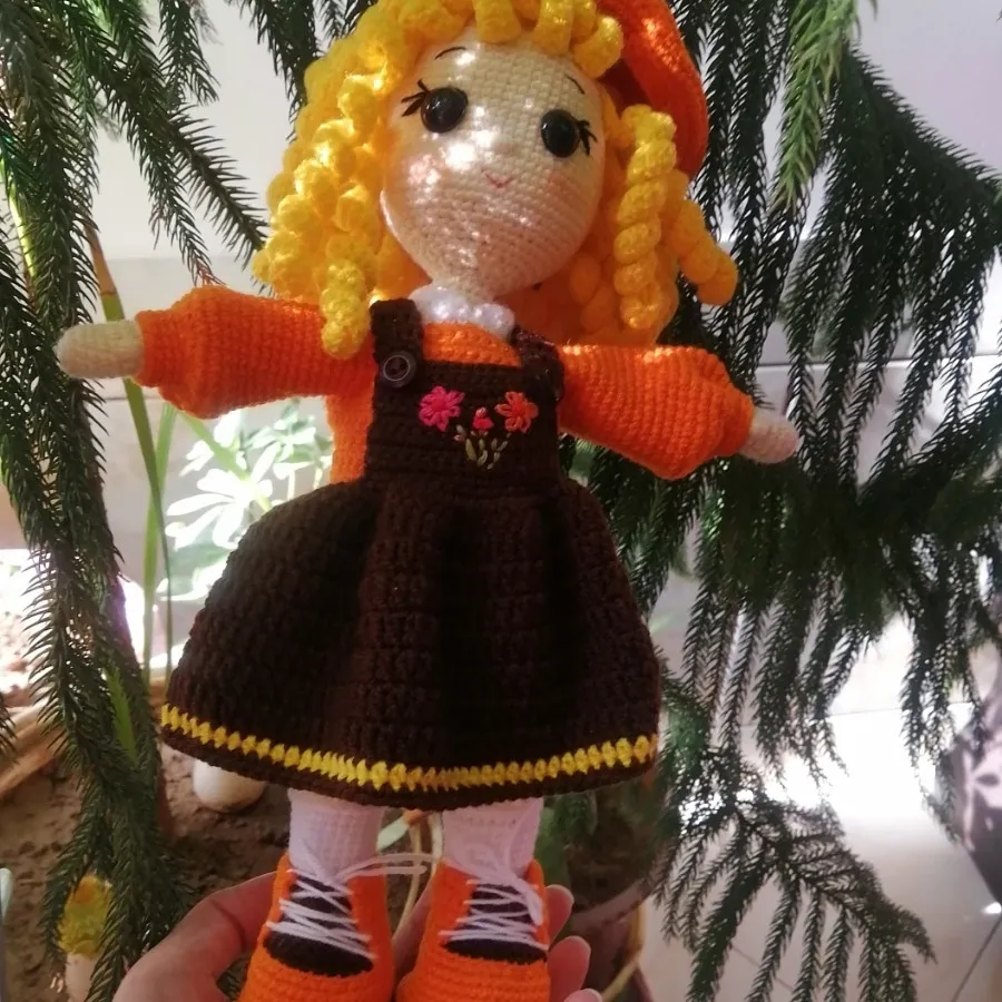 عروسک قلاب بافی دختر