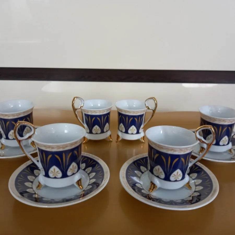 فنجان نعلبکی سورمه ای