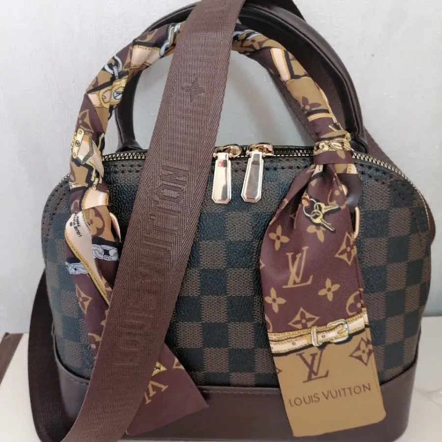 کیف ال وی اسکارفدار