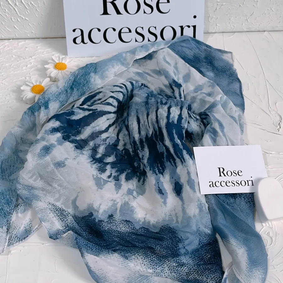 مینی اسکارف