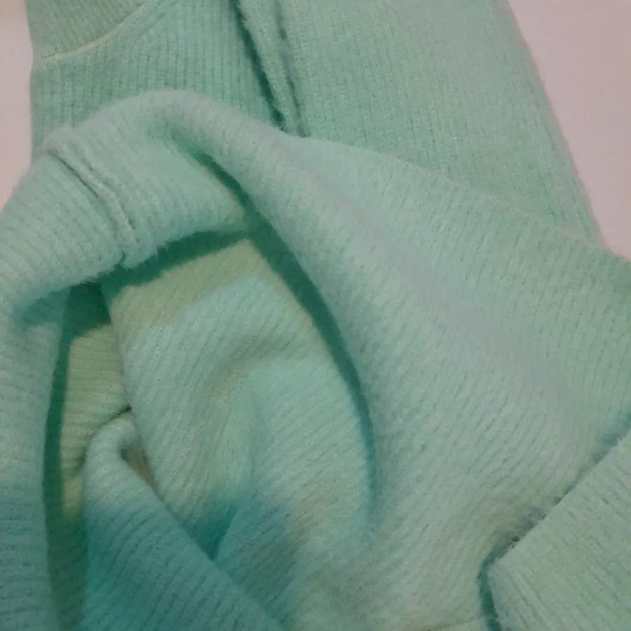 بافت سبز نعنایی موهر گرم