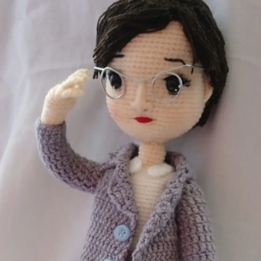 عروسک دست ساز