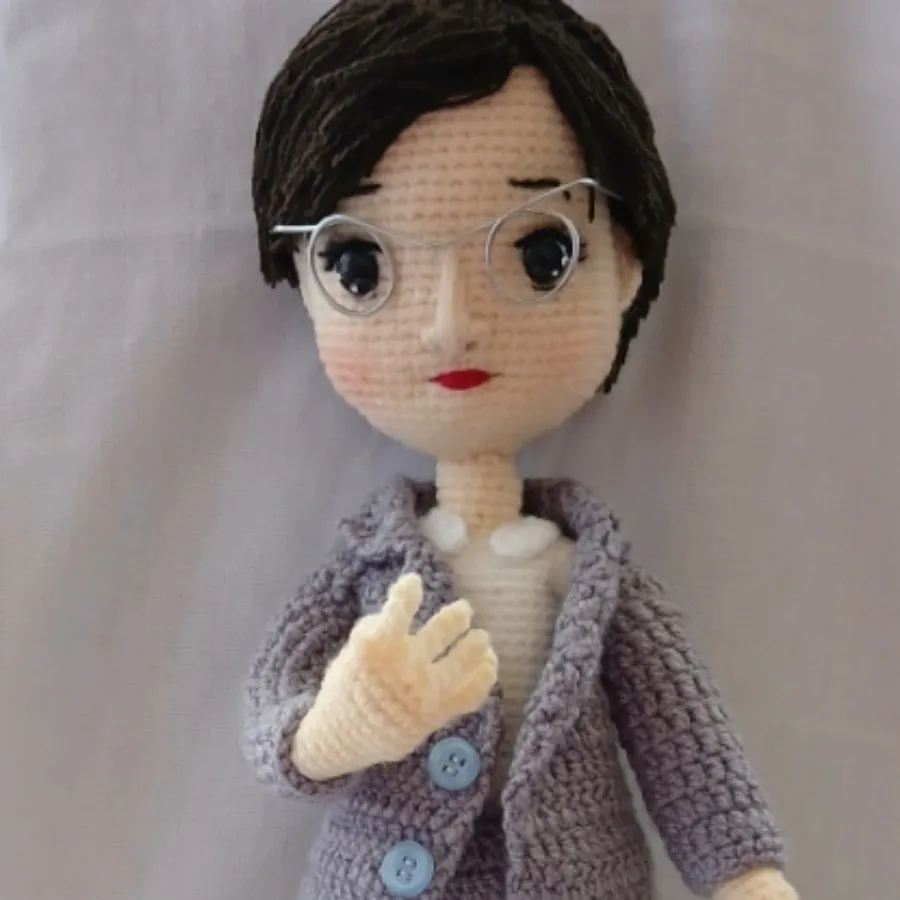 عروسک دست ساز