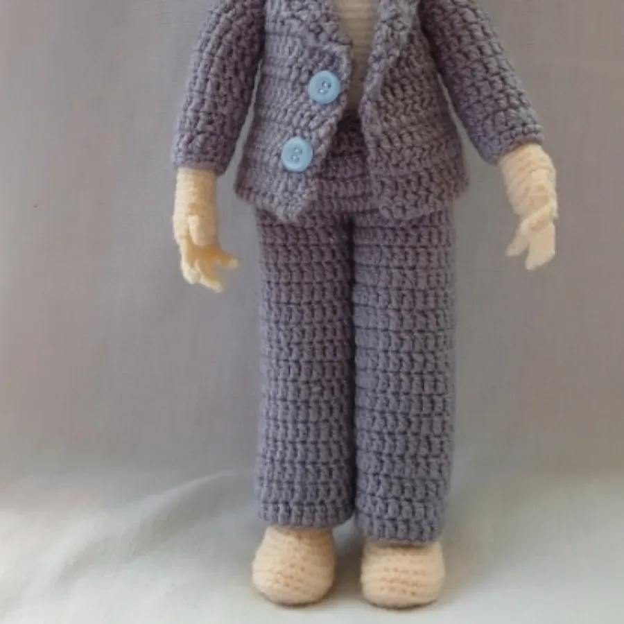 عروسک دست ساز