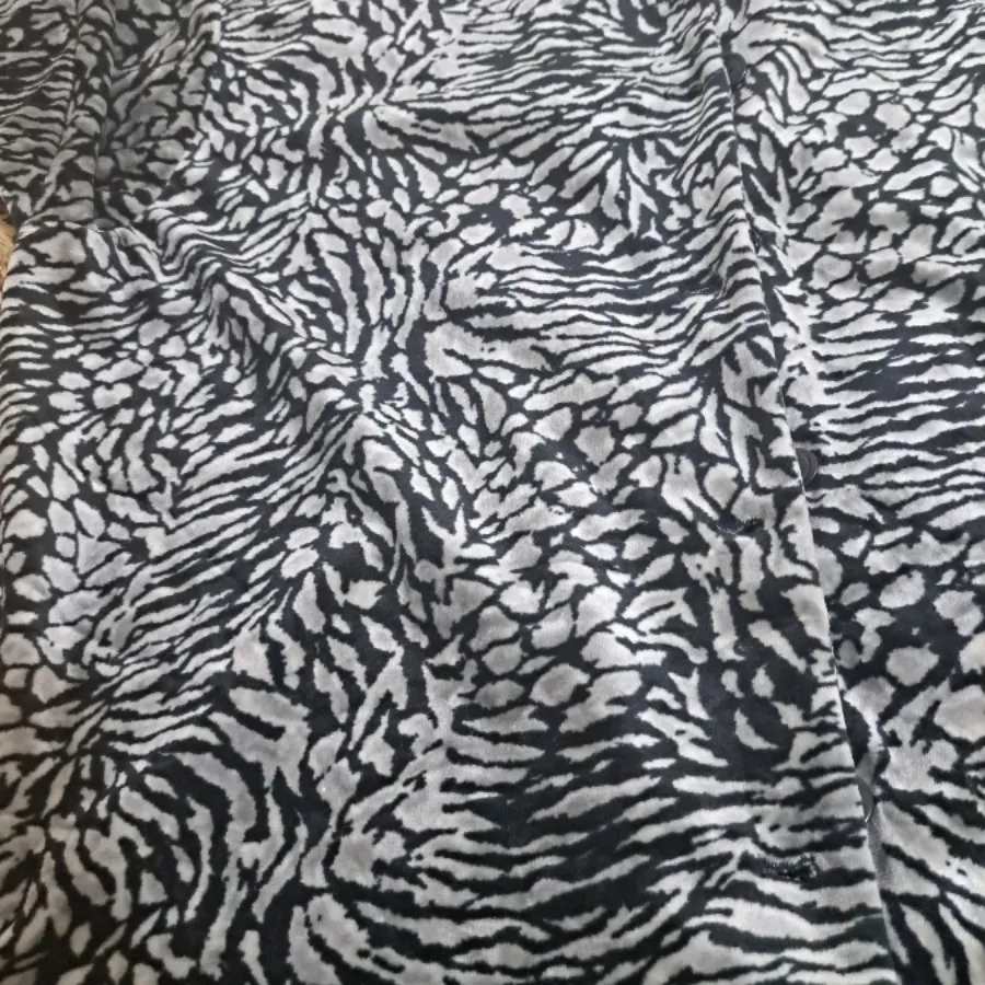 شومیز مخمل فری