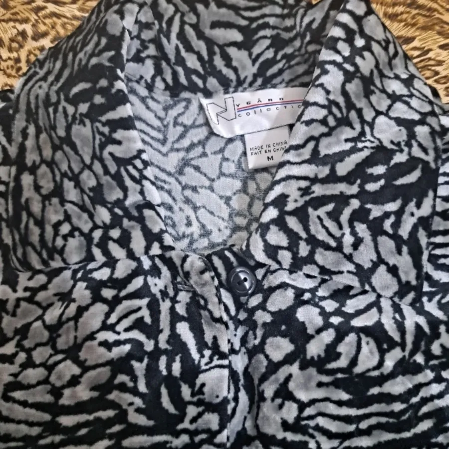 شومیز مخمل فری