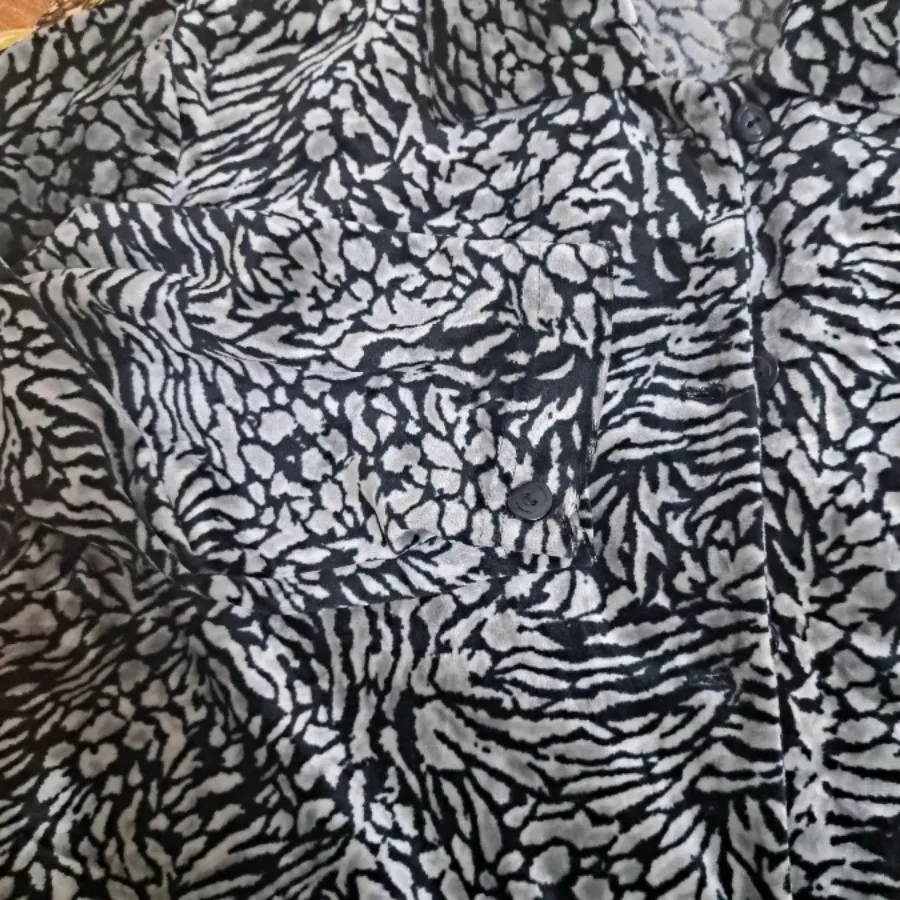 شومیز مخمل فری