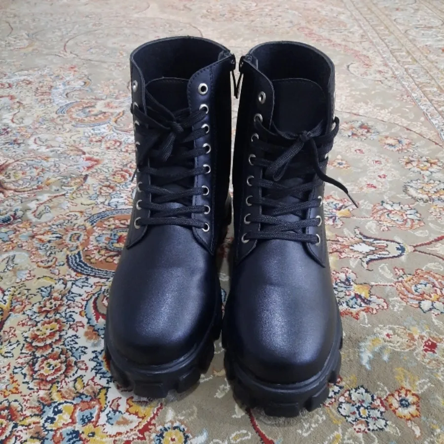 کفش نیم بوت