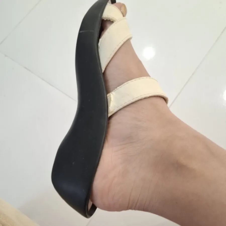 دمپایی زنانه