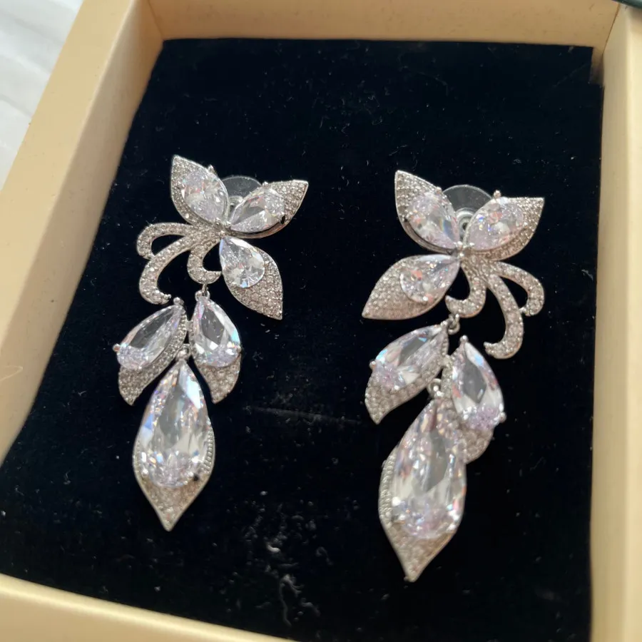 گوشواره طرح جواهر