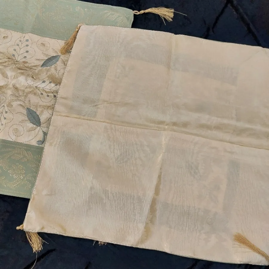 کوسن / رومیزی