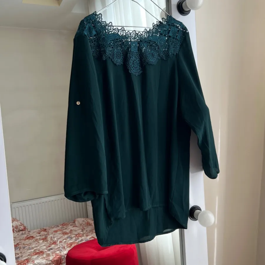 شومیز سبز زمردی