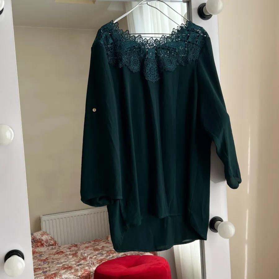 شومیز سبز زمردی