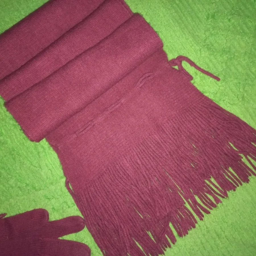 ست شال و کلاه و دستکش