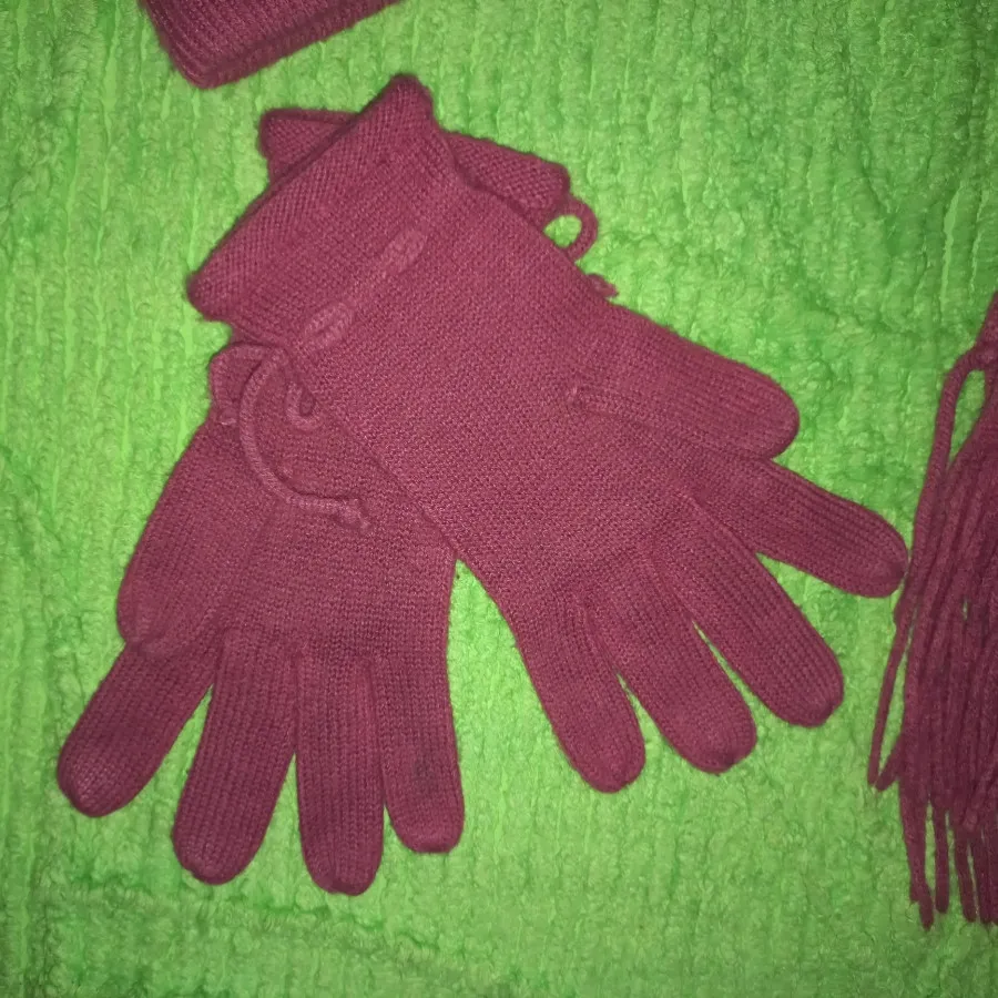 ست شال و کلاه و دستکش