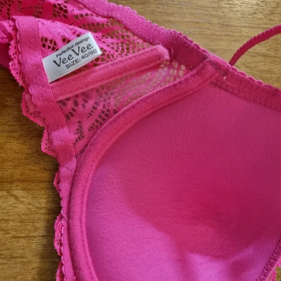 سوتین برند vee vee