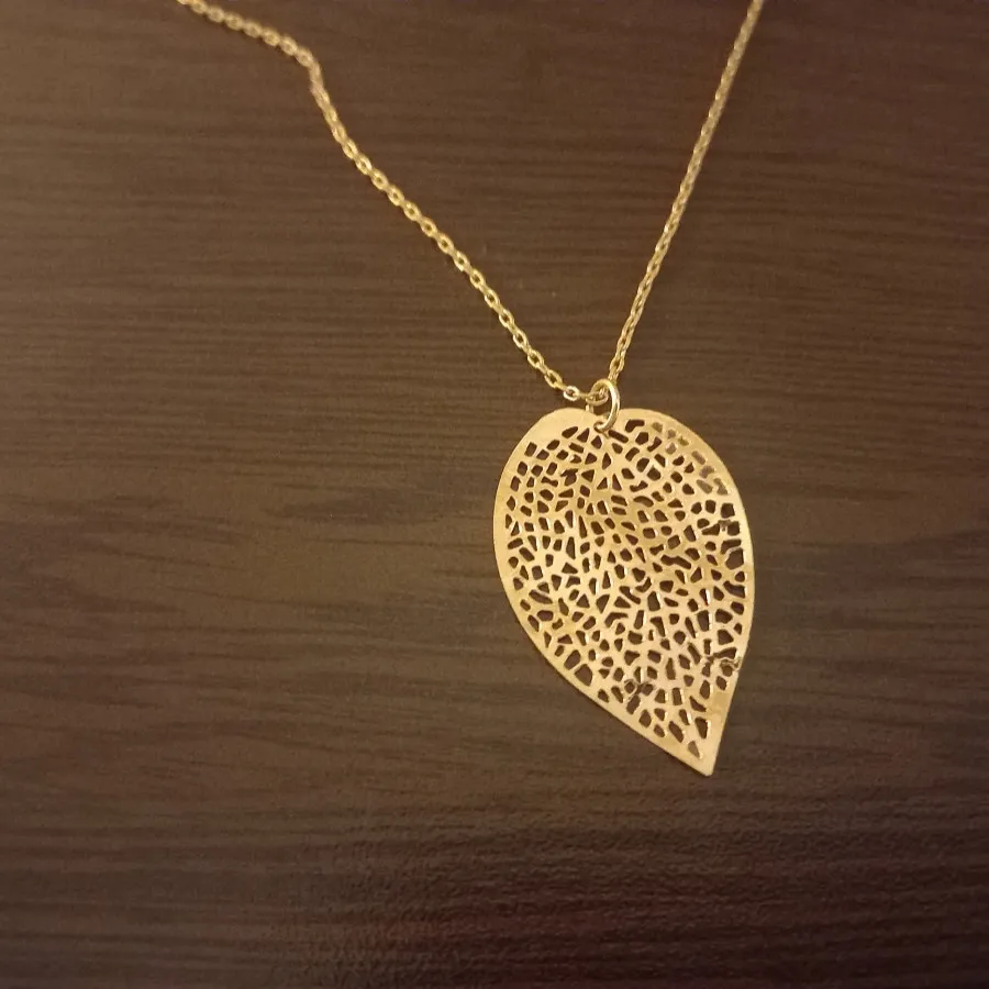 زنجیر رولباسی و آویز برگ