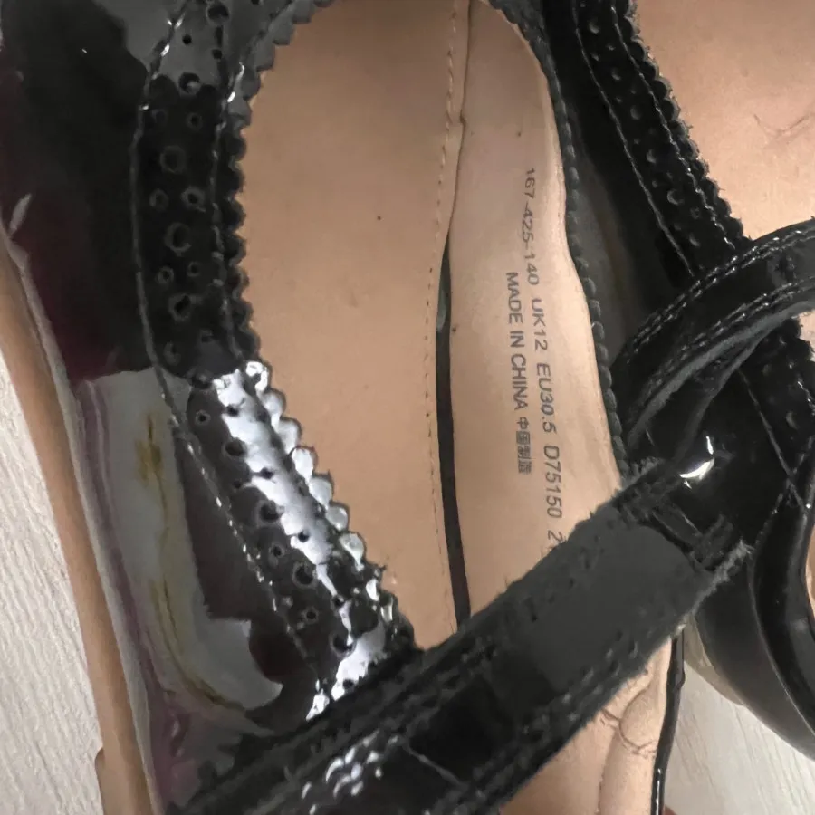 کفش عروسکی نکست