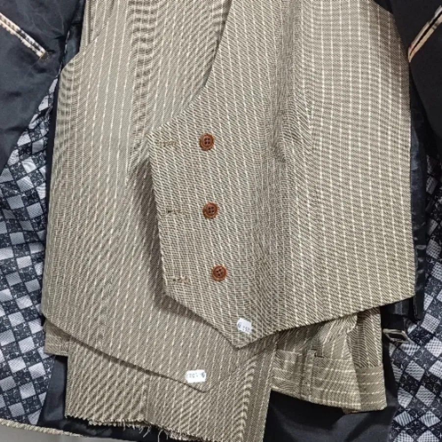 کت و شلوار جلیقه مردانه