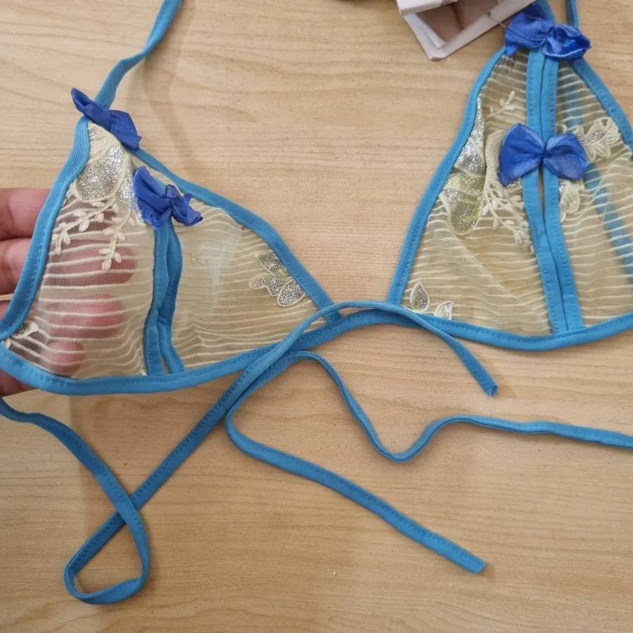 سوتین بیکنی