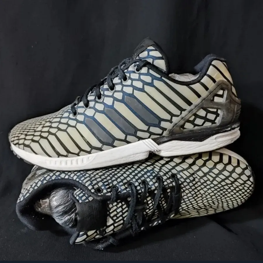 کتونی سایز بزرگ شبرنگ