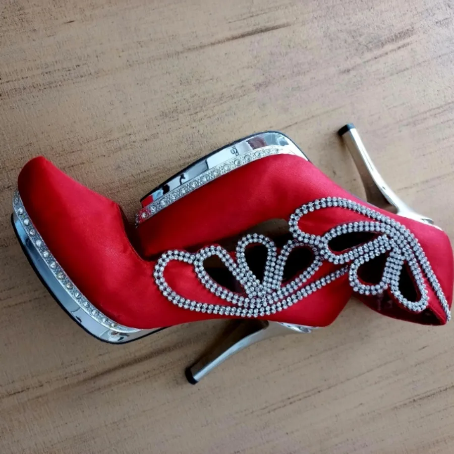 کفش مجلسی قرمز البالویی