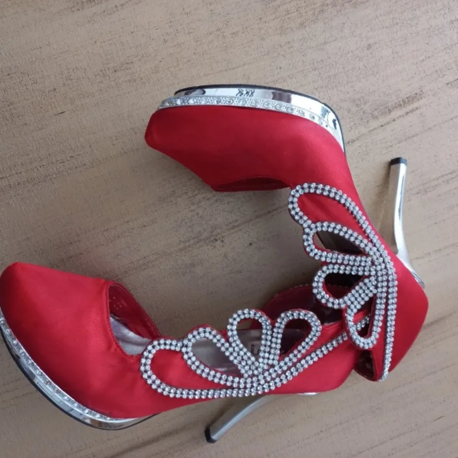 کفش مجلسی قرمز البالویی