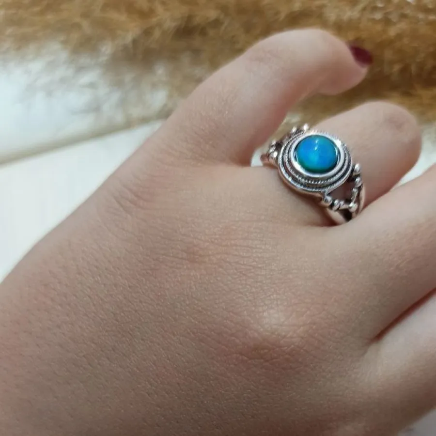 انگشتر جذاب و زیبا