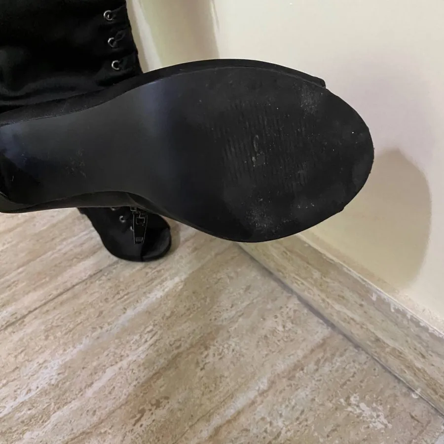 چکمه پاشنه‌دار مجلسی