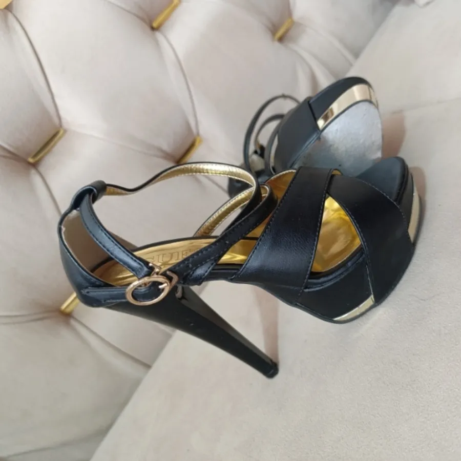 کفش مجلسی GUESS