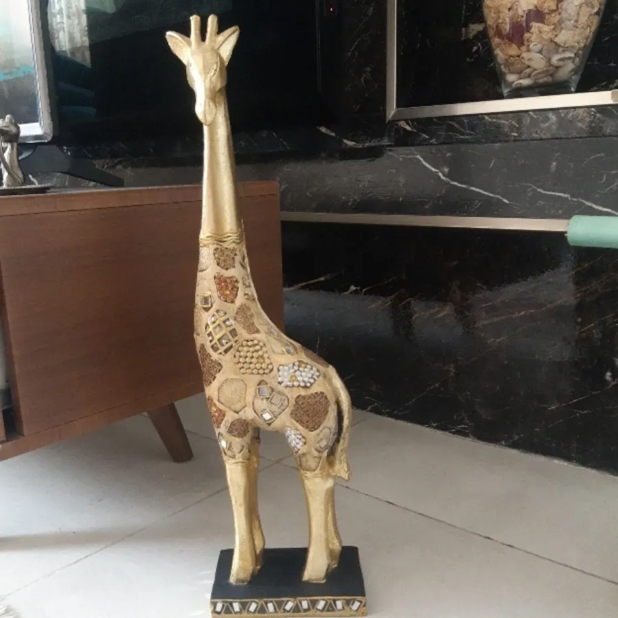 مجسمه تزیینی زرافه