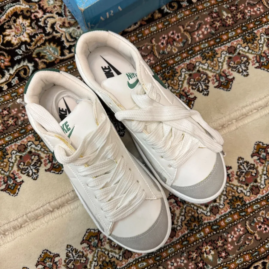 کتونی نایکی سفید