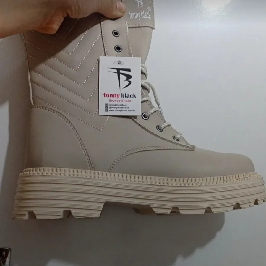 بوت زمستانی کرم