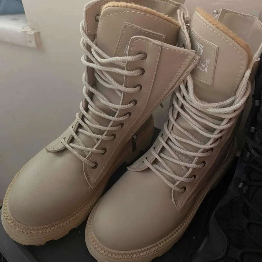 بوت زمستانی کرم