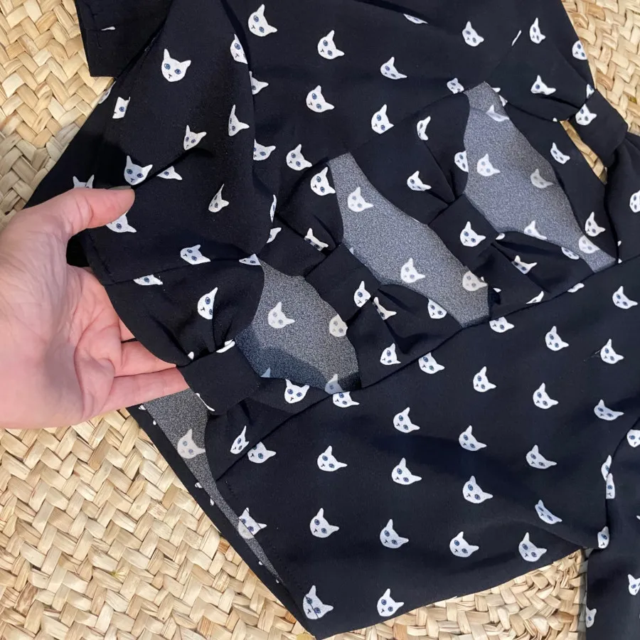 بلوز کراپ اج اند ام