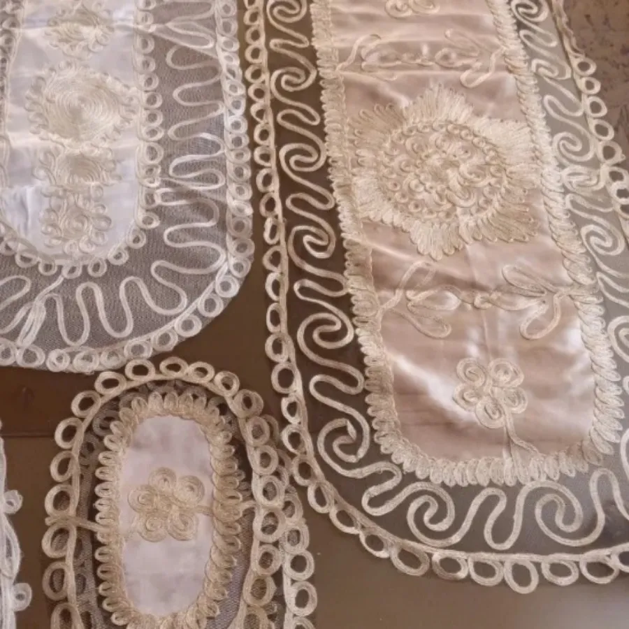 رومیزی گیپور