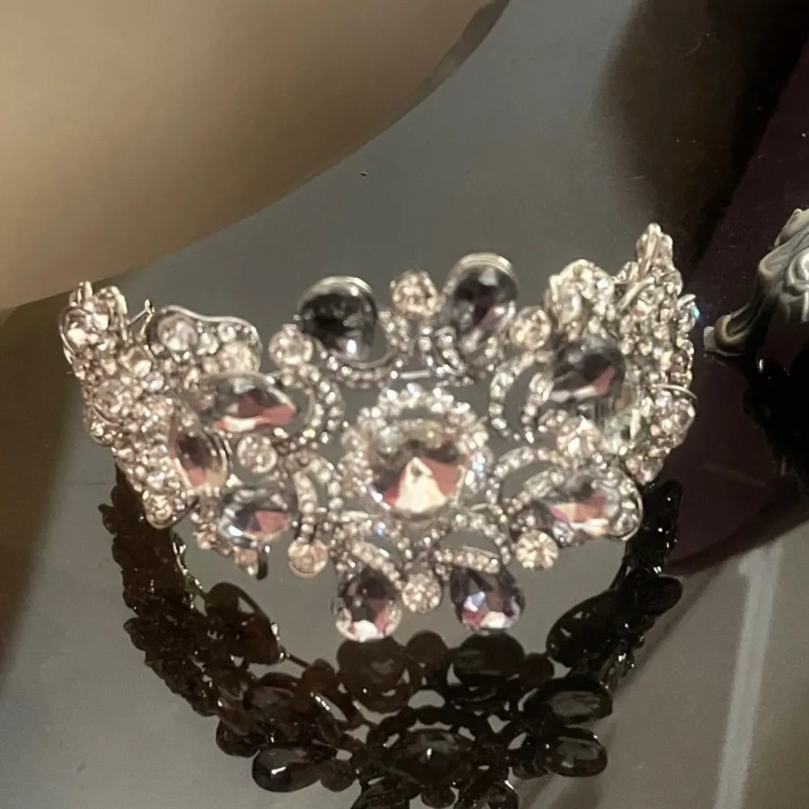 تاج عروس اتریشی