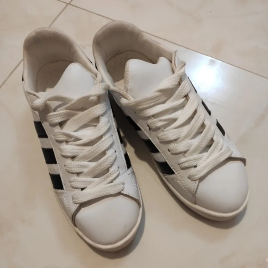 کفش آدیداس کمپوس