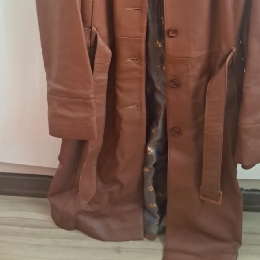 بارانی نوین چزم کاملا نو